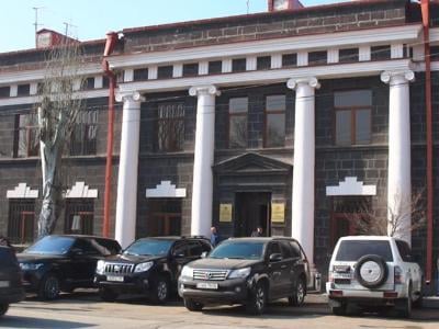 Арестованы двое сотрудников Ширакской областной администрации