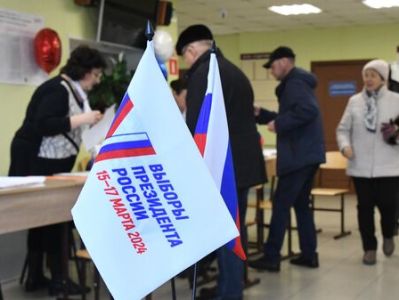 «Голос Америки»: Часть россиян отправилась из Грузии в Ереван «голосовать против Путина»