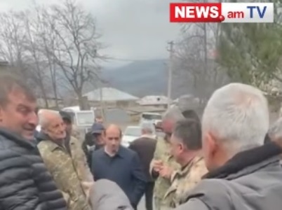 После встречи с Пашиняном сельчане выразили готовность организовать самооборону в случае сдачи сел Тавушской области