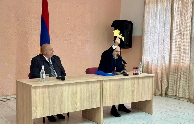«Փաստ».  Բնակիչների հետ հանդիպում, որպես այդպիսին, չի եղել. ի՞նչ են ասել Փաշինյանին Նոյեմբերյանում