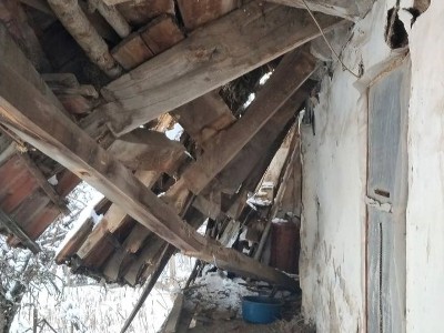 Ճամբարակում տուն է փլուզվել. ներսում քաղաքացի է եղել. փրկարարները նրան պատուհանից դուրս են բերել