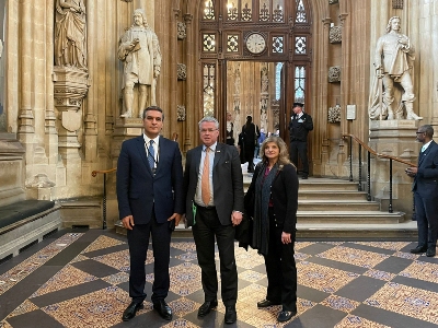 Экс-омбудсмен Армении рассказал британским парламентариям о преступлениях Азербайджана