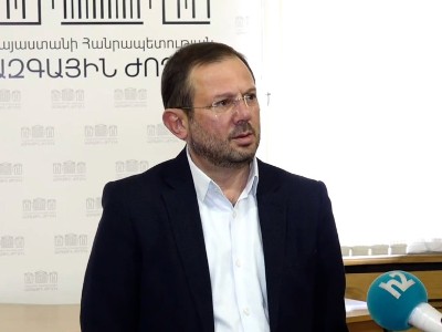 Гегам Манукян: Столтенберга пригласили в Армению и разрешили выступить с антироссийскими заявлениями