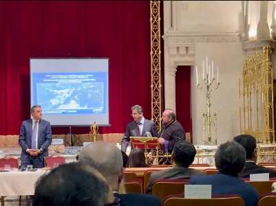 Թաթոյանը Լոնդոնի հայկական եկեղեցիում փաստերով ներկայացրել է Արցախի ու ՀՀ դեմ Բաքվի վայրագությունները