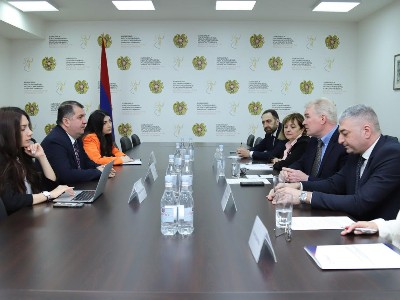 Արդարադատության ոլորտում գործող և սպասվող թվային հարթակները փոխնախարարը ներկայացրել է ԱՄՆ ՄԶԳ պատվիրակությանը