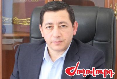 «Ժողովուրդ». Ռեկտորը դարձավ Քաղշին կոմիտեի ղեկավար. հանդերձարանից պոկված կախիչների հետքերով