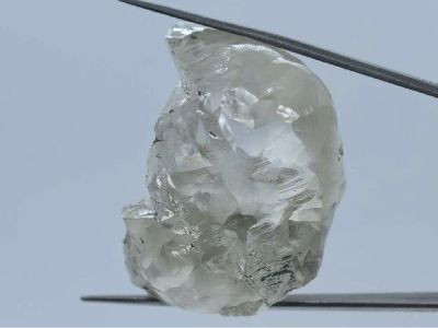 Precious diamond weighing more than 200 carats mined in Angola