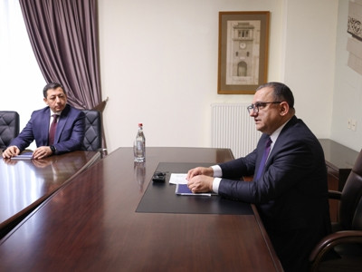 Вице-премьер Армении представил аппарату Комитета по градостроительству новоназначенного председателя структуры