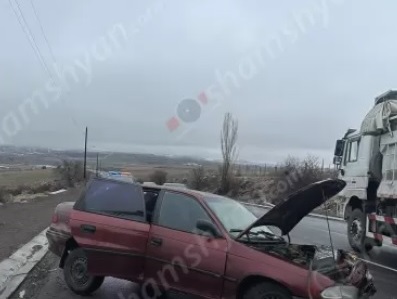 Ավտովթար՝ Կոտայքի մարզում․ «Ծիրանի» ռեստորանի հարևանությամբ բախվել են ՀՀ ՊՆ ծառայողների «Opel»-ները․ կան վիրավորներ