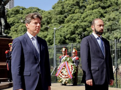 Глава МИД Армении: Аргентина открыла свои двери для армян, бежавших из Османской империи