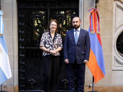 Глава МИД Армении ознакомил аргентинского коллегу с ситуацией на Южном Кавказе