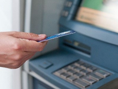 В Армении с завтрашнего дня программой возврата пенсий и пособий могут воспользоваться картодержатели 11 банков