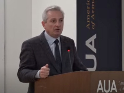 Юрист: Азербайджан как минимум должен пообещать автономию, чтобы армяне могли вернуться в Нагорный Карабах