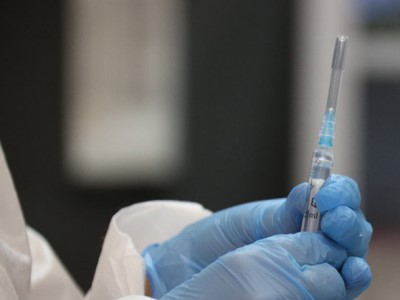 Европейские прокуроры расследуют дело о вакцинах с участием главы Еврокомиссии и гендиректора Pfizer