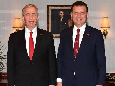 СМИ: мэры Стамбула и Анкары начали гонку за президентское кресло