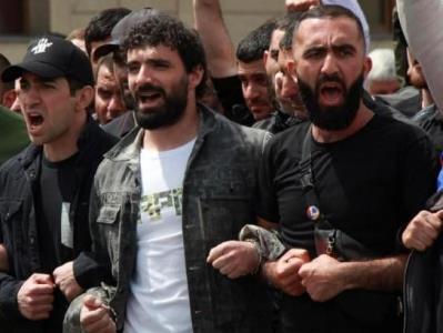 Դատարանը Սերգեյ Ասատուրովի` երկրից բացակայելու արգելք խափանման միջոցը փոխեց գրավով