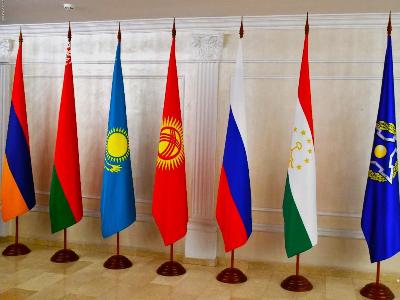 Путин сменил постпреда России при ОДКБ Микаэла Агасандяна