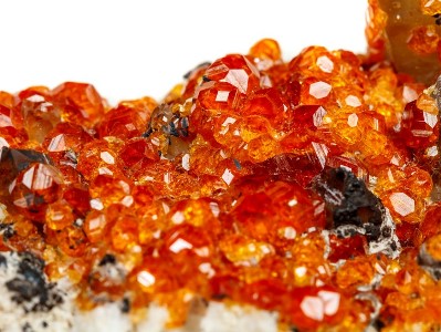 Electrons are able to collect in crystal structures, study finds