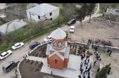 Աչաջրեցի նահատակ հերոս Շիրակ Գասպարյանի ծնողները որդու հիշատակին եկեղեցի են կառուցել Աչաջրի սրտում