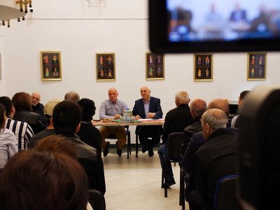 Посол Армении в Венгрии встретился с представителями армянской общины