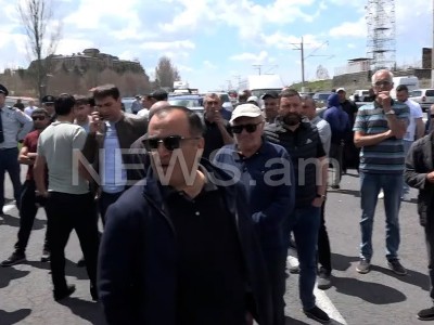 Граждане разблокировали трассу Ереван-Севан