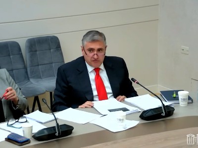 Комиссия НС обсуждает проект делимитации и демаркации границы между Арменией и Азербайджаном