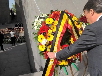 Belgium envoy to Armenia pays tribute to Armenian Genocide victims