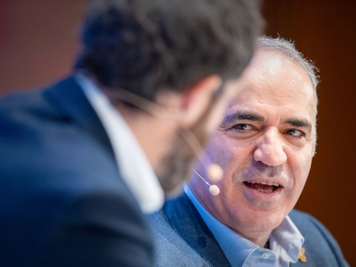 Սիկտիվկարի դատարանը հեռակա ձերբակալել է Գարի Կասպարովին և Գենադի Գուդկովին