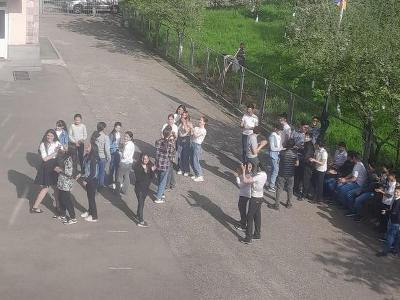 «Тавуш во имя Родины»: Школьники приграничного с Азербайджана села Баганис устроили забастовку