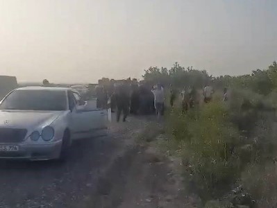 Граждане перекрыли дорогу Мегри-Ереван