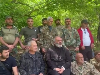 «Պատերազմ անցած տղերքը, ազատամարտիկները մեր կողքին են, ժամը եկել է, ոտքի կանգնե՛ք»․ Բագրատ Սրբազան