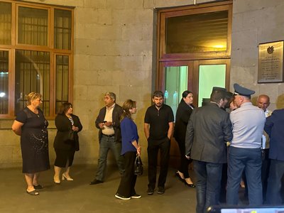 Староста Киранц: Никол Пашинян с нашим мнением считаться не захотел