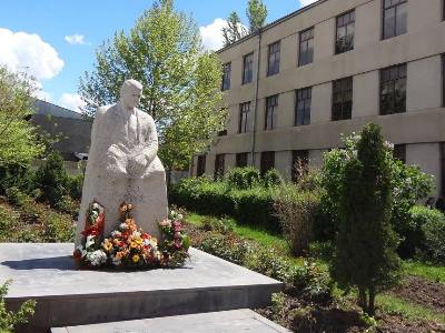 В Ереване 11-летняя девочка скончалась от внезапной остановки сердца