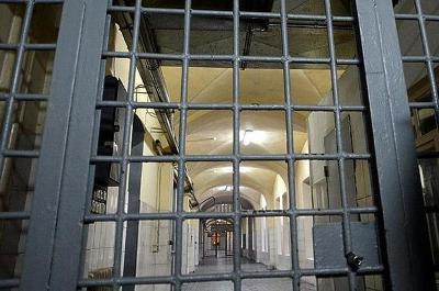 Зарплата сотрудников Уголовно-исполнительной службы повысится