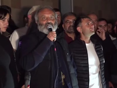 Մենք պիտի վերադառնանք Արցախ, այլ ելք չունենք. Բագրատ Սրբազան