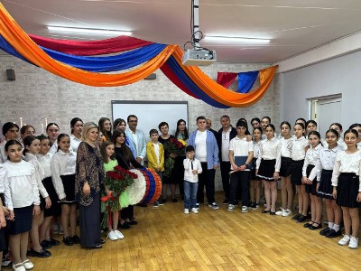 44-օրյա պատերազմում զոհված Աշոտ Մաթևոսյանի անունով դասարան՝ իր զավակների դպրոցում (ֆոտո)