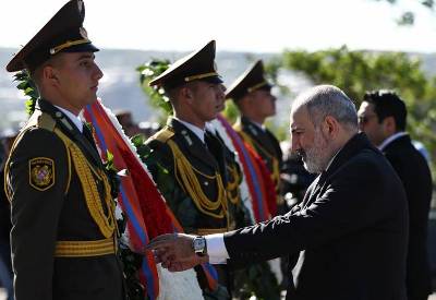 Newspaper: Armenia PM to make new concessions in Azerbaijan’s favor