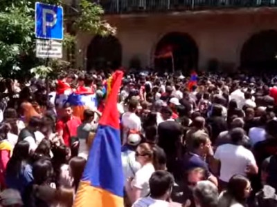 ԵՊՀ-ի, Ագրարային համալսարանի, ՀԱՊՀ-ի, Բրյուսովի և Կոնսերվատորիայի որոշ ուսանողները միացել են Բագրատ Սրբազանի շարժմանը