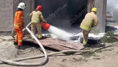 На территории бензозаправочной станции села Арарат произошел взрыв