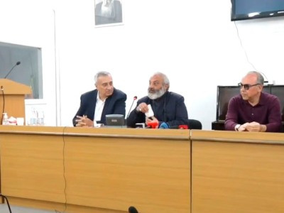 Քաղաքական որևէ նկրտում չունենք. Ողջունում ենք Ձեզ. Աշոտ Մելքոնյանը՝ Բագրատ Սրբազանին