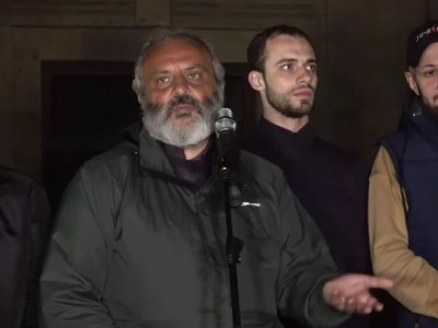 Մեր հերոսների արյունը մեզ վրա է, նրանք բոլորիս համար են իրենց կյանքը ընծայել. Բագրատ Սրբազան