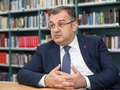 Երկիրը սխալ ուղղությամբ է գնում, և որոշ սխալներ կարող են անդառնալի հետևանքներ թողնել. Արտակ Ապիտոնյան