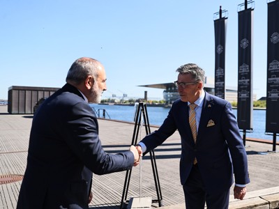 Nikol Pashinyan, Anders Fogh Rasmussen exchange views on South Caucasus developments