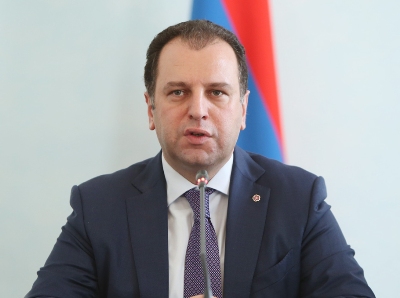 Ռեժիմը սարսափում է Բագրատ Սրբազանի առաջնորդած շարժումից, սարսափում են նաև Սրբազանի կերպարից. Վիգեն Սարգսյան