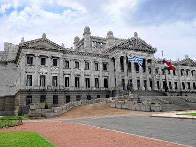Chamber of Representatives unanimously passes bill declaring April 24 as Armenian Genocide Memorial Day in Uruguay