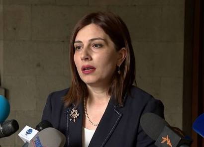 Ինչու՞ Բագրատ Սրբազանին բարևելու համար հայտնի բժիշկն ազատվեց աշխատանքից. նախարարը չմեկնաբանեց