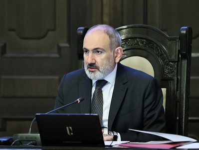 Եթե պետպատվերով չեք, կրկնակի շատ եք ծախսում՝ կոնյակներով, բոմբոներկաներով, փողերով. Փաշինյանը կոչն արեց հարկ վճարել