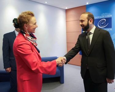 CoE Secretary General congratulates Armenia on joining Oviedo Convention