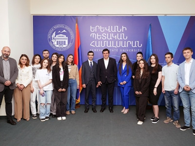 Byblos Bank Armenia celebrates Students' Day with scholarship recipients