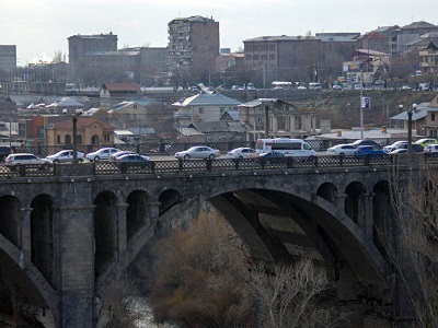 В Ереване предотвращена попытка самоубийства